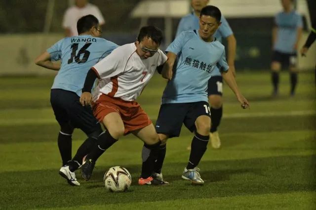 欧冠-劳塔罗哑火 国米0-0皇家社会小组第二出线